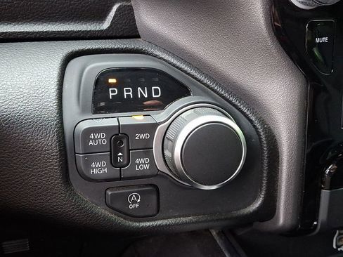 Used 2025 RAM 1500 Big Horn AWD/4WD image 14