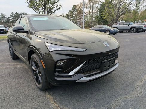 New 2026 Buick Envista Sport Touring image 2