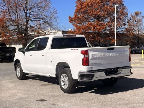 Used 2023 Chevrolet Silverado 1500 LT image 3