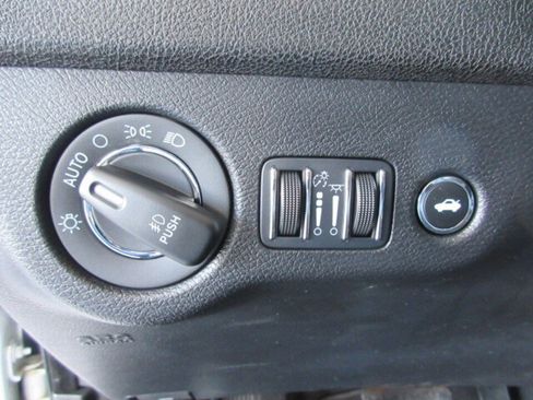 Used 2023 Chrysler 300 S w/ Comfort Group image 32