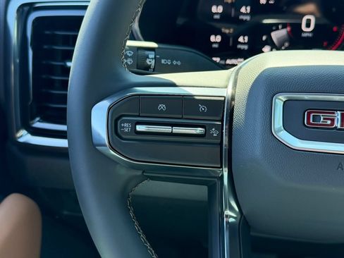 New 2026 GMC Canyon AT4 AWD/4WD image 31