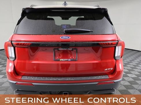 Used 2025 Ford Explorer ST-Line w/ Premium Package AWD/4WD image 8