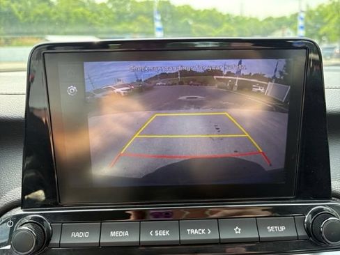 Used 2022 Kia Forte LXS FWD image 22