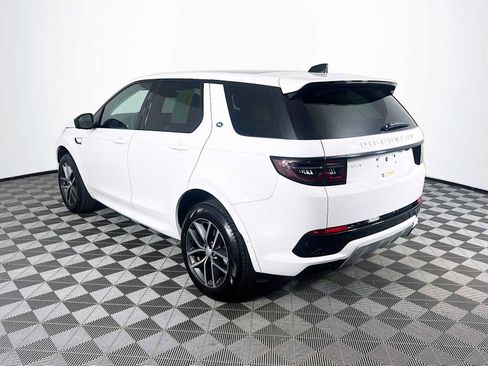 Used 2025 Land Rover Discovery Sport S image 7