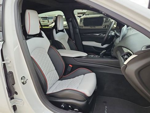 Used 2026 Cadillac CT5 V Blackwing w/ Super Cruise 1 Package image 28