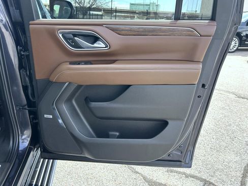 Certified 2023 Chevrolet Suburban High Country image 18