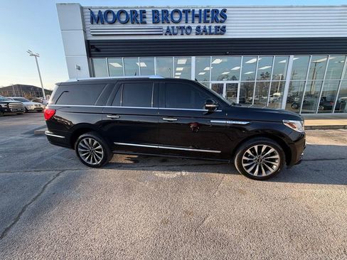 Used 2019 Lincoln Navigator L Select w/ Technology Package image 1