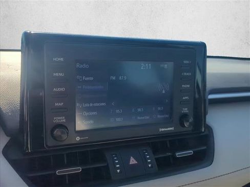 Used 2021 Toyota RAV4 XLE Premium image 19