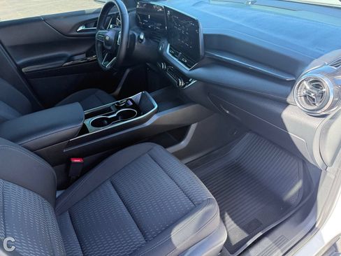 Certified 2026 Chevrolet Equinox LT AWD/4WD image 10