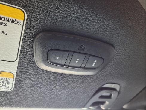 Used 2025 Jeep Wrangler Sport AWD/4WD image 20
