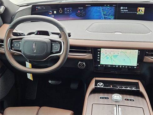 New 2025 Lincoln Navigator Reserve image 24