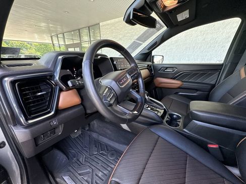 Certified 2023 GMC Canyon AT4 w/ AT4 Premium Package AWD/4WD image 10