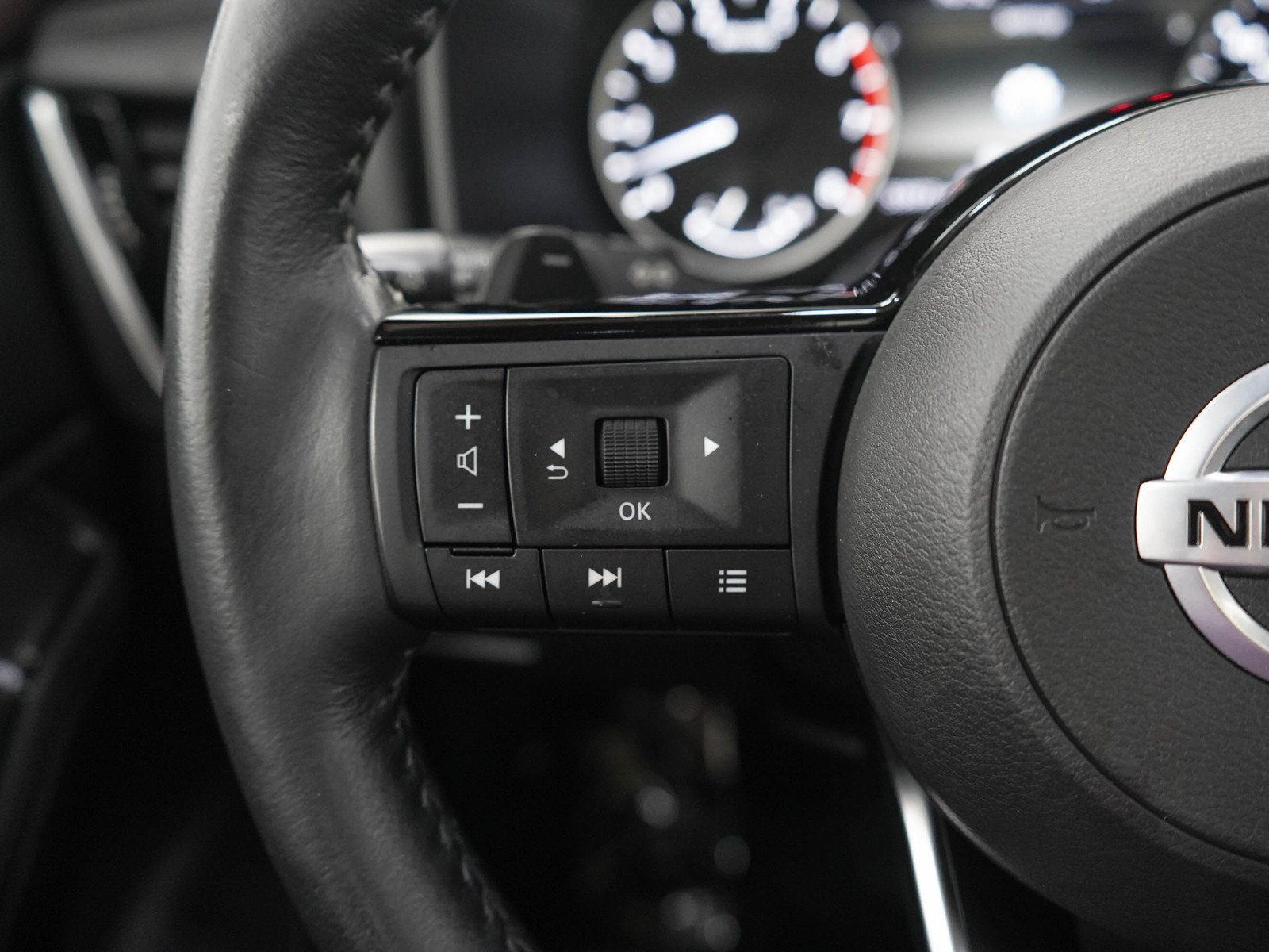 Used 2021 Nissan Rogue SL w/ Premium Package AWD/4WD image 26