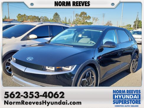 Used 2024 Hyundai Ioniq 5 SEL image 1