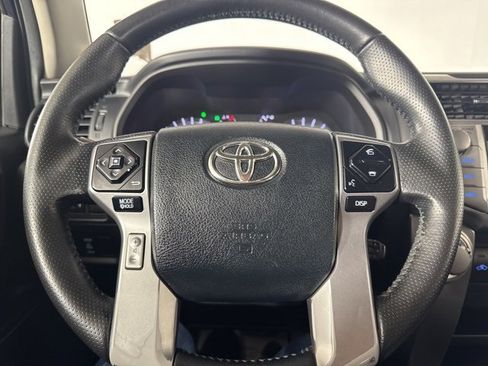 Used 2016 Toyota 4Runner SR5 image 19