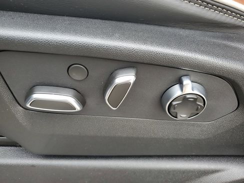 Used 2024 GMC Yukon XL Denali Ultimate image 20