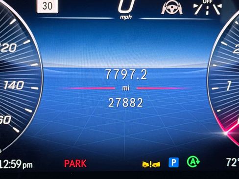 Used 2025 Mercedes-Benz GLE 350 4MATIC image 31