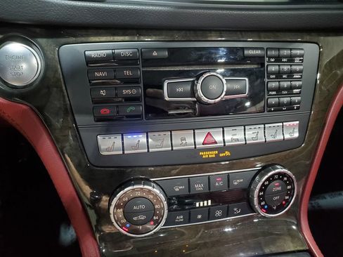 Used 2015 Mercedes-Benz SL 400 image 25
