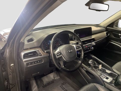 Used 2022 Kia Telluride EX w/ EX Premium Package image 9