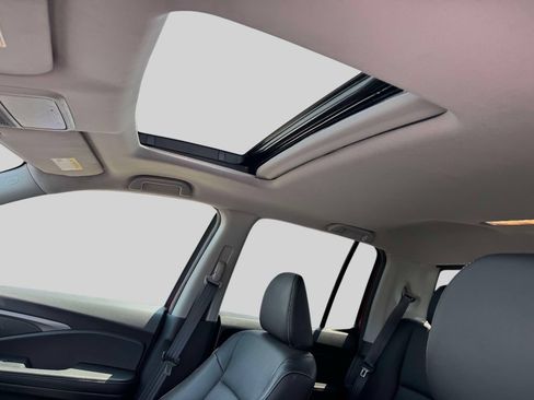 Used 2023 Honda Ridgeline RTL image 19