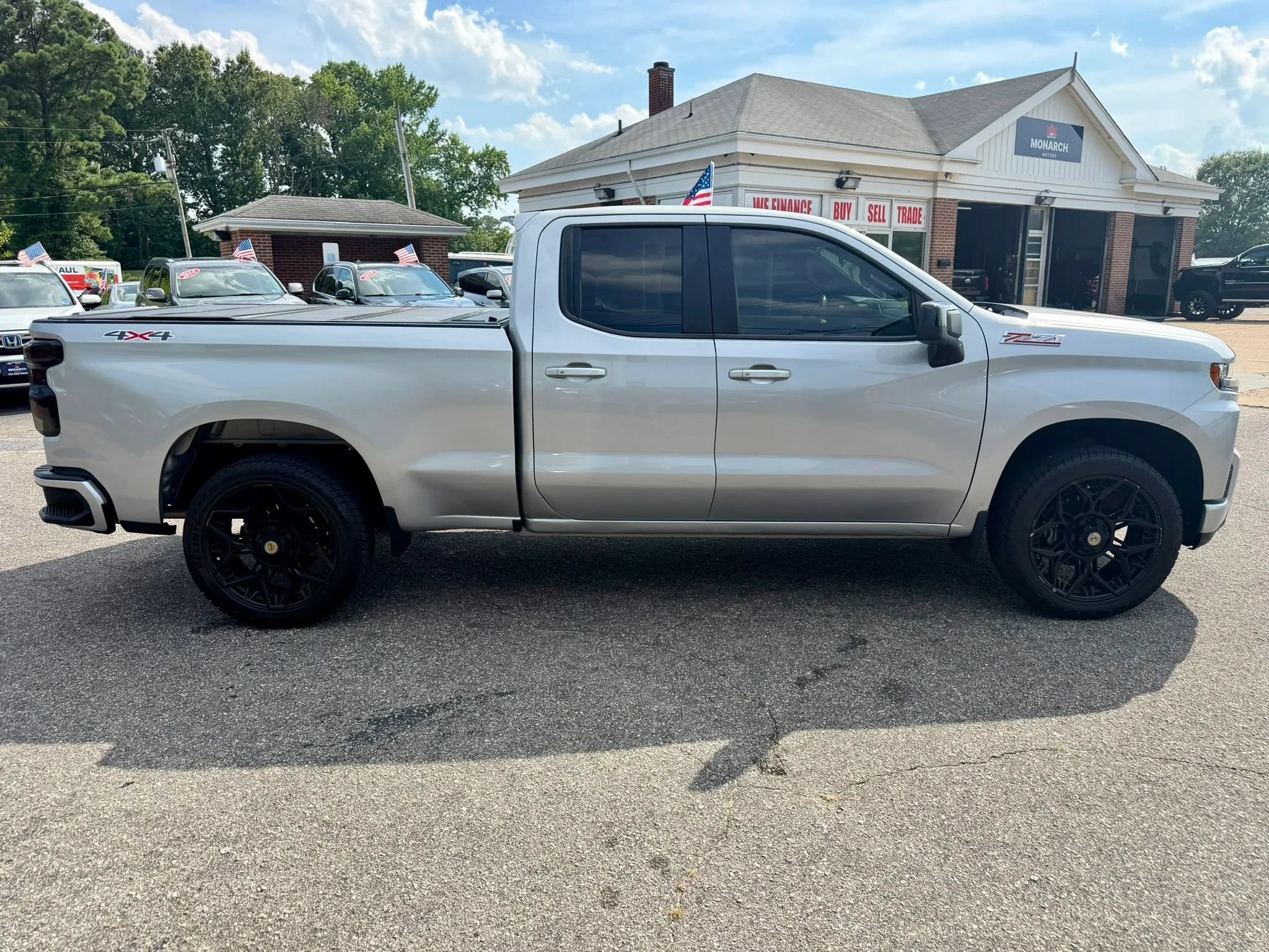 Used 2019 Chevrolet Silverado 1500 RST w/ All-Star Edition AWD/4WD image 6