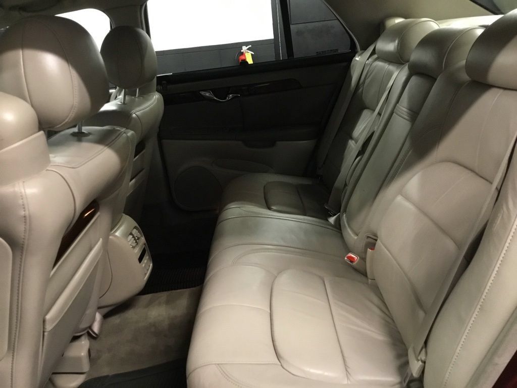 Used 2000 Cadillac De Ville DHS w/ Safety/Security Pkg FWD image 78