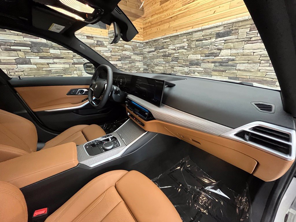 Used 2026 BMW 330i xDrive Sedan AWD/4WD image 20