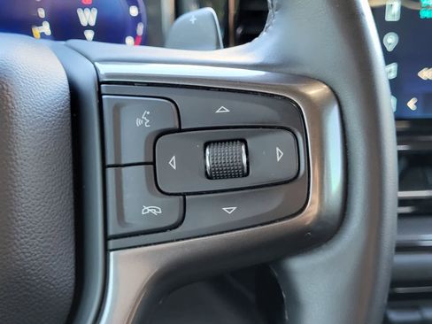 Used 2023 Chevrolet Silverado 1500 ZR2 w/ Technology Package image 17