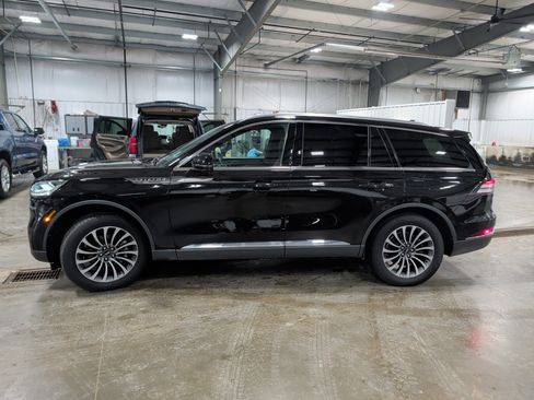 Used 2022 Lincoln Aviator Reserve w/ Elements Package Plus image 5