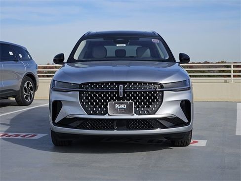 New 2026 Lincoln Nautilus Reserve image 2