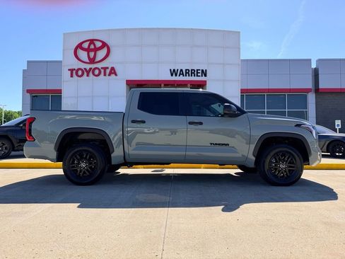 Used 2024 Toyota Tundra SR5 AWD/4WD image 3