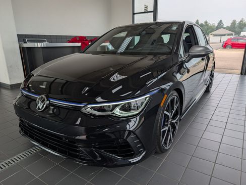 Used 2023 Volkswagen Golf R AWD/4WD image 7