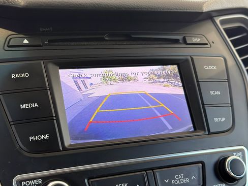 Used 2017 Hyundai Santa Fe Sport FWD image 25