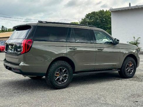 Certified 2025 Ford Expedition Tremor AWD/4WD image 3