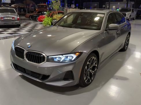 Used 2025 BMW 330i xDrive Sedan w/ Premium Package AWD/4WD image 1