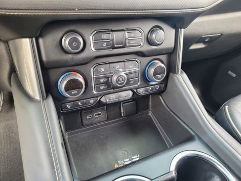 Used 2023 Chevrolet Tahoe Premier image 19