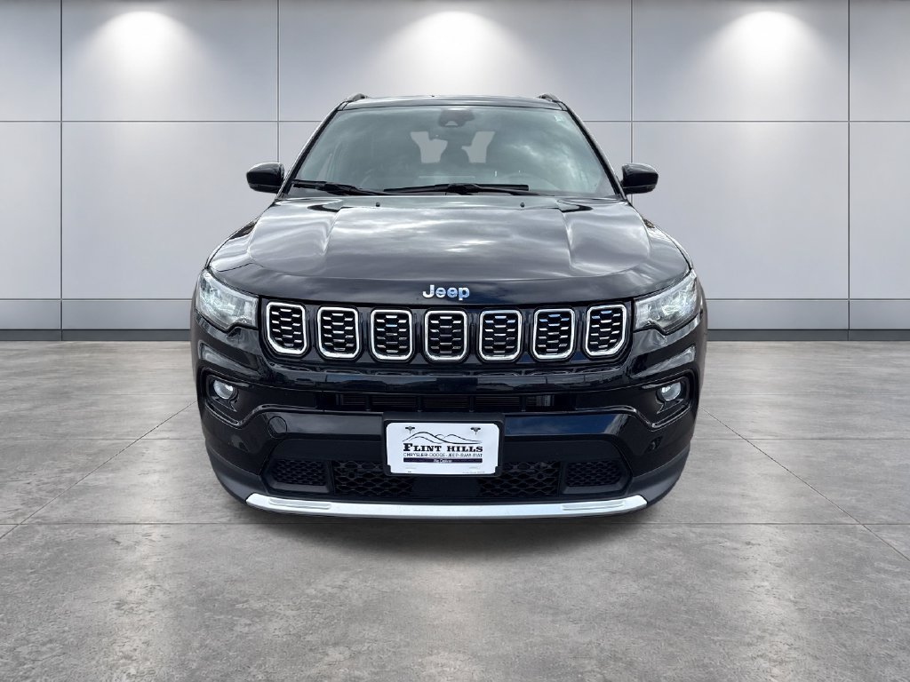 Used 2025 Jeep Compass Limited AWD/4WD image 8