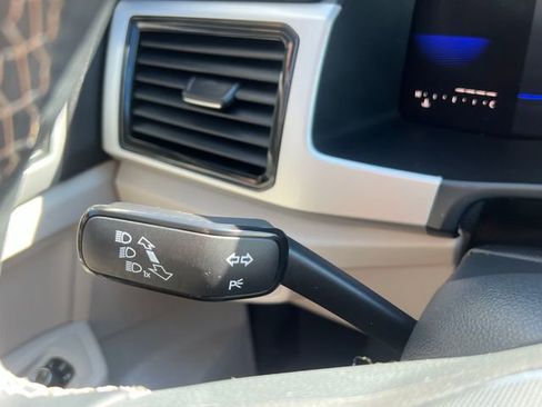 Used 2022 Volkswagen Atlas SE image 31