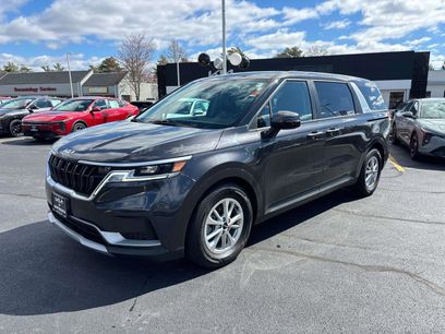 Used 2022 Kia Carnival LX
