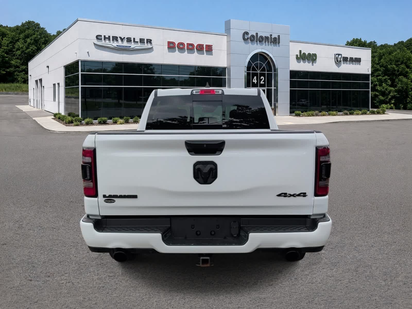 Used 2024 RAM 1500 Laramie AWD/4WD image 5