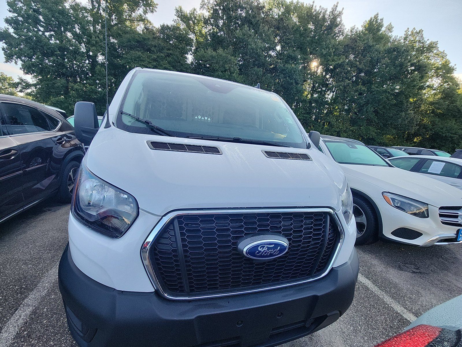 Used 2025 Ford Transit 250 Low Roof w/ Exterior Upgrade Package RWD image 8