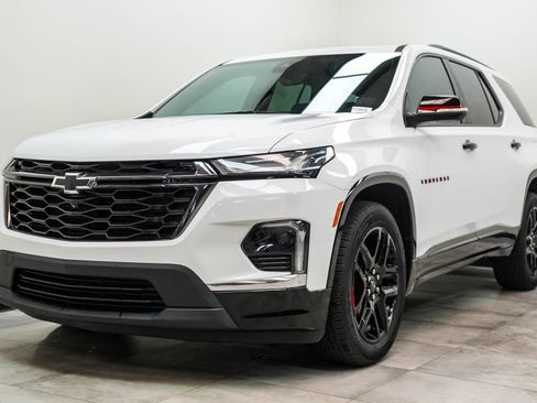 Used 2023 Chevrolet Traverse Premier w/ Redline Edition FWD image 7
