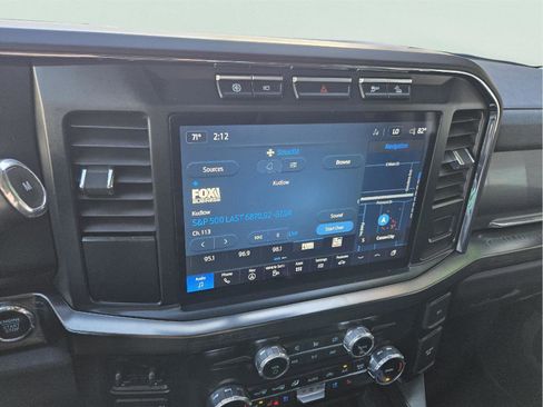 Used 2024 Ford F250 Lariat w/ Tremor Off-Road Package image 31