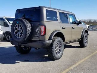 New 2025 Ford Bronco Badlands video 3