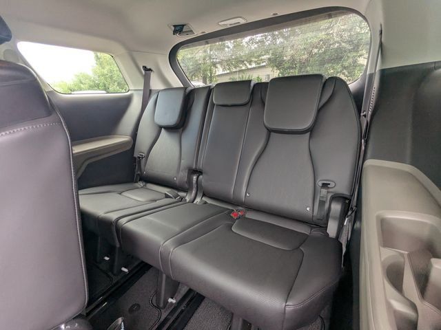 New 2026 Kia Carnival FWD image 15
