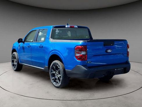 New 2026 Ford Maverick Lariat w/ Black Appearance Package image 3
