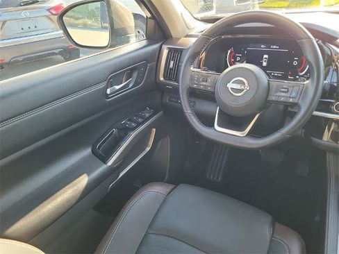 Certified 2024 Nissan Pathfinder Platinum w/ Cargo Package image 21