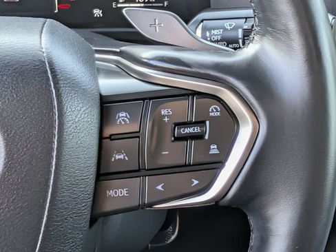 Used 2025 Lexus GX 550 w/ Accessory Package (2T) AWD/4WD image 20