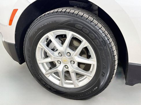 Used 2022 Chevrolet Equinox LT AWD/4WD image 31