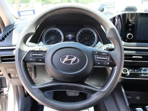 Used 2021 Hyundai Sonata SE FWD image 16